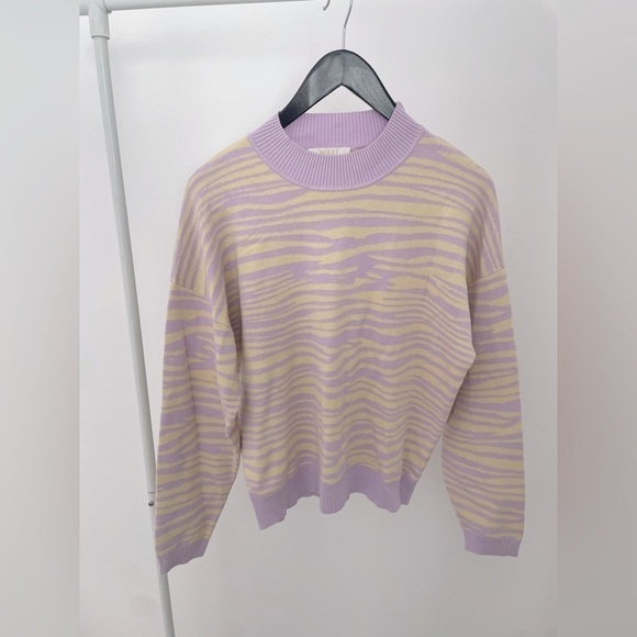 Wayf Sweaters - WAYF Cozy Sweater in Neutral purple zebra Animal Print Size Large